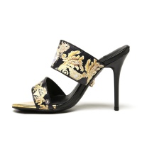 $80.00 USD Versace Sandal For Women #1187386
