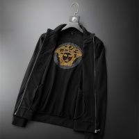 $85.00 USD Versace Tracksuits Long Sleeved For Men #1187871