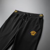 $85.00 USD Versace Tracksuits Long Sleeved For Men #1187871