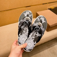 $48.00 USD Versace Slippers For Men #1196038