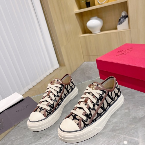 Valentino Casual Shoes For Women #1198223 $88.00 USD, Wholesale Replica Valentino Casual Shoes
