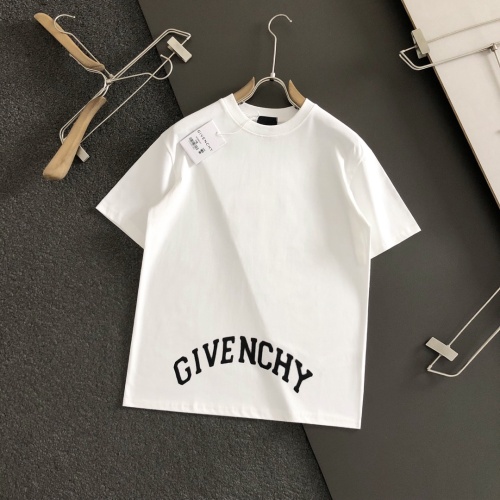 Givenchy T-Shirts Short Sleeved For Unisex #1200128 $48.00 USD, Wholesale Replica Givenchy T-Shirts