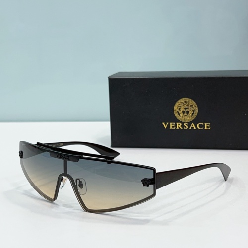Versace AAA Quality Sunglasses #1201338