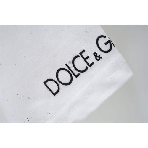 Replica Dolce & Gabbana D&G T-Shirts Short Sleeved For Unisex #1201363 $34.00 USD for Wholesale