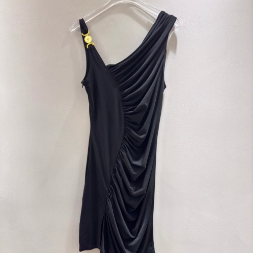 Versace Dresses Sleeveless For Women #1201948 $102.00 USD, Wholesale Replica Versace Dresses