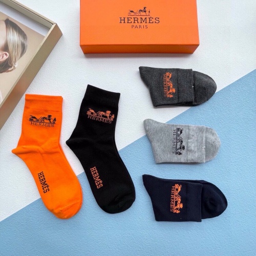 Replica Hermes Socks #1201990 $27.00 USD for Wholesale