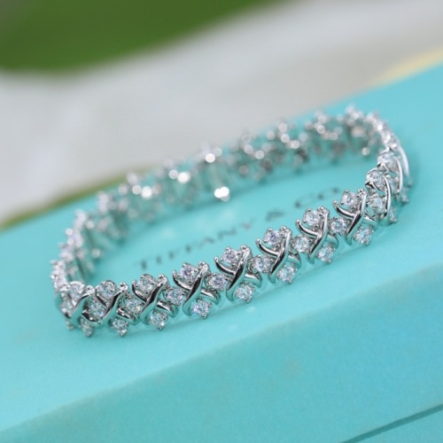 Tiffany Bracelets #1202575