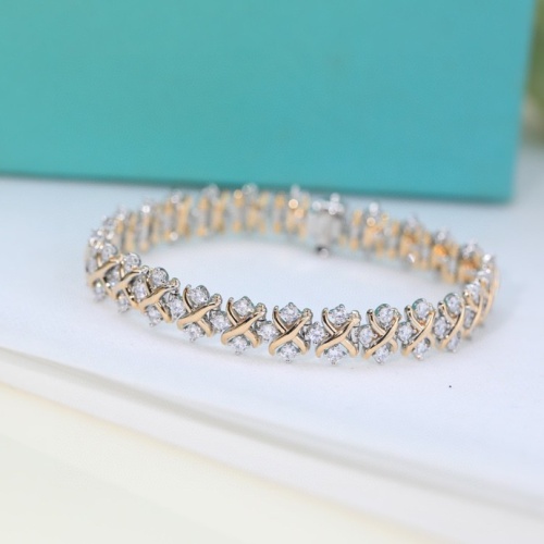 Tiffany Bracelets #1202576