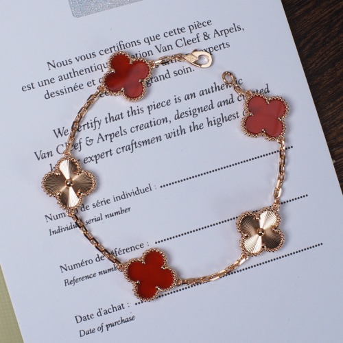 Van Cleef & Arpels Bracelets For Women #1205671