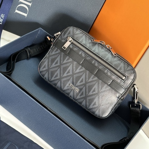 Christian Dior AAA Man Messenger Bags #1209147