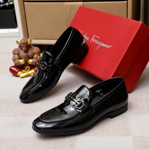 Salvatore Ferragamo Leather Shoes For Men #1209500