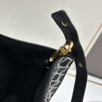 $112.00 USD Valentino AAA Quality Handbags For Women #1208808