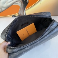 $160.00 USD Louis Vuitton AAA Man Messenger Bags #1209488
