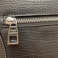 $98.00 USD Louis Vuitton AAA Man Messenger Bags #1209590