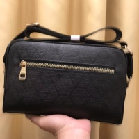 $92.00 USD Louis Vuitton AAA Man Messenger Bags #1209595