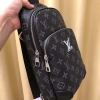 $82.00 USD Louis Vuitton AAA Man Messenger Bags #1209729