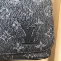 $102.00 USD Louis Vuitton AAA Man Messenger Bags #1209738