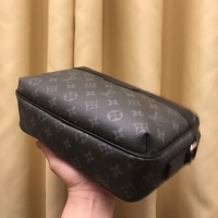 $92.00 USD Louis Vuitton AAA Man Messenger Bags #1209748