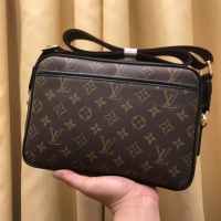 $92.00 USD Louis Vuitton AAA Man Messenger Bags #1209749