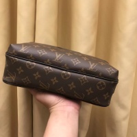 $92.00 USD Louis Vuitton AAA Man Messenger Bags #1209749