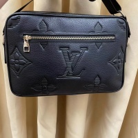 $96.00 USD Louis Vuitton AAA Man Messenger Bags #1209765