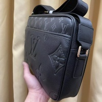 $96.00 USD Louis Vuitton AAA Man Messenger Bags #1209765
