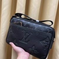 $96.00 USD Louis Vuitton AAA Man Messenger Bags #1209765