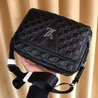 $92.00 USD Louis Vuitton AAA Man Messenger Bags #1209769