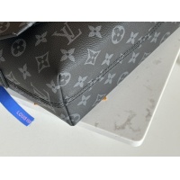 $160.00 USD Louis Vuitton AAA Man Messenger Bags #1210354