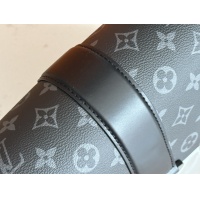 $160.00 USD Louis Vuitton AAA Man Messenger Bags #1210354