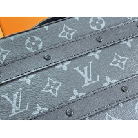 $170.00 USD Louis Vuitton AAA Man Messenger Bags #1210360