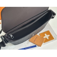 $185.00 USD Louis Vuitton AAA Man Messenger Bags #1210369