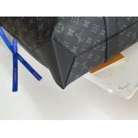$175.00 USD Louis Vuitton AAA Man Handbags #1210372