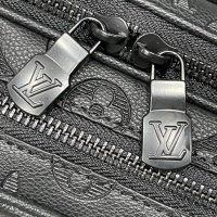 $68.00 USD Louis Vuitton AAA Man Messenger Bags #1211228