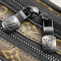 $68.00 USD Louis Vuitton AAA Man Messenger Bags #1211230
