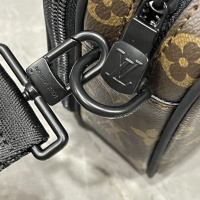 $68.00 USD Louis Vuitton AAA Man Messenger Bags #1211230