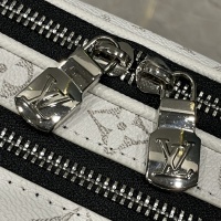 $68.00 USD Louis Vuitton AAA Man Messenger Bags #1211232