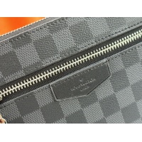 $56.00 USD Louis Vuitton AAA Man Wallets #1211428