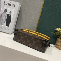 $76.00 USD Louis Vuitton AAA Man Messenger Bags #1211434