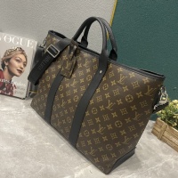 $76.00 USD Louis Vuitton AAA Man Handbags #1211444
