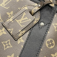 $76.00 USD Louis Vuitton AAA Man Handbags #1211444