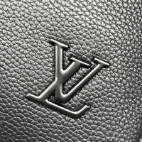 $88.00 USD Louis Vuitton AAA Man Handbags #1211448