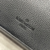 $88.00 USD Louis Vuitton AAA Man Handbags #1211448