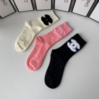 $32.00 USD Chanel Socks For Women #1218795