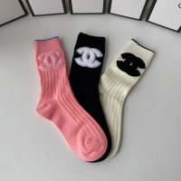$32.00 USD Chanel Socks For Women #1218795