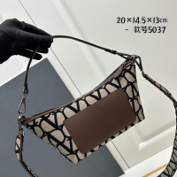 $85.00 USD Valentino AAA Quality Messenger Bags For Women #1223694