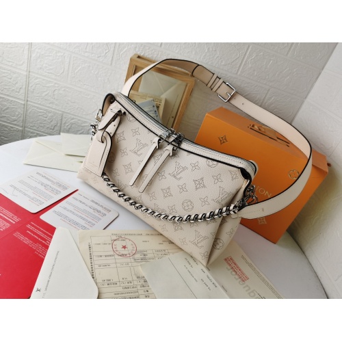 Louis Vuitton AAA Quality Shoulder Bags For Women #1225192