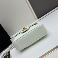 $92.00 USD Chanel AAA Quality Messenger Bags For Women #1224026