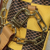 $60.00 USD Louis Vuitton AAA Quality Messenger Bags For Unisex #1224297
