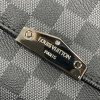 $68.00 USD Louis Vuitton AAA Man Messenger Bags #1224570
